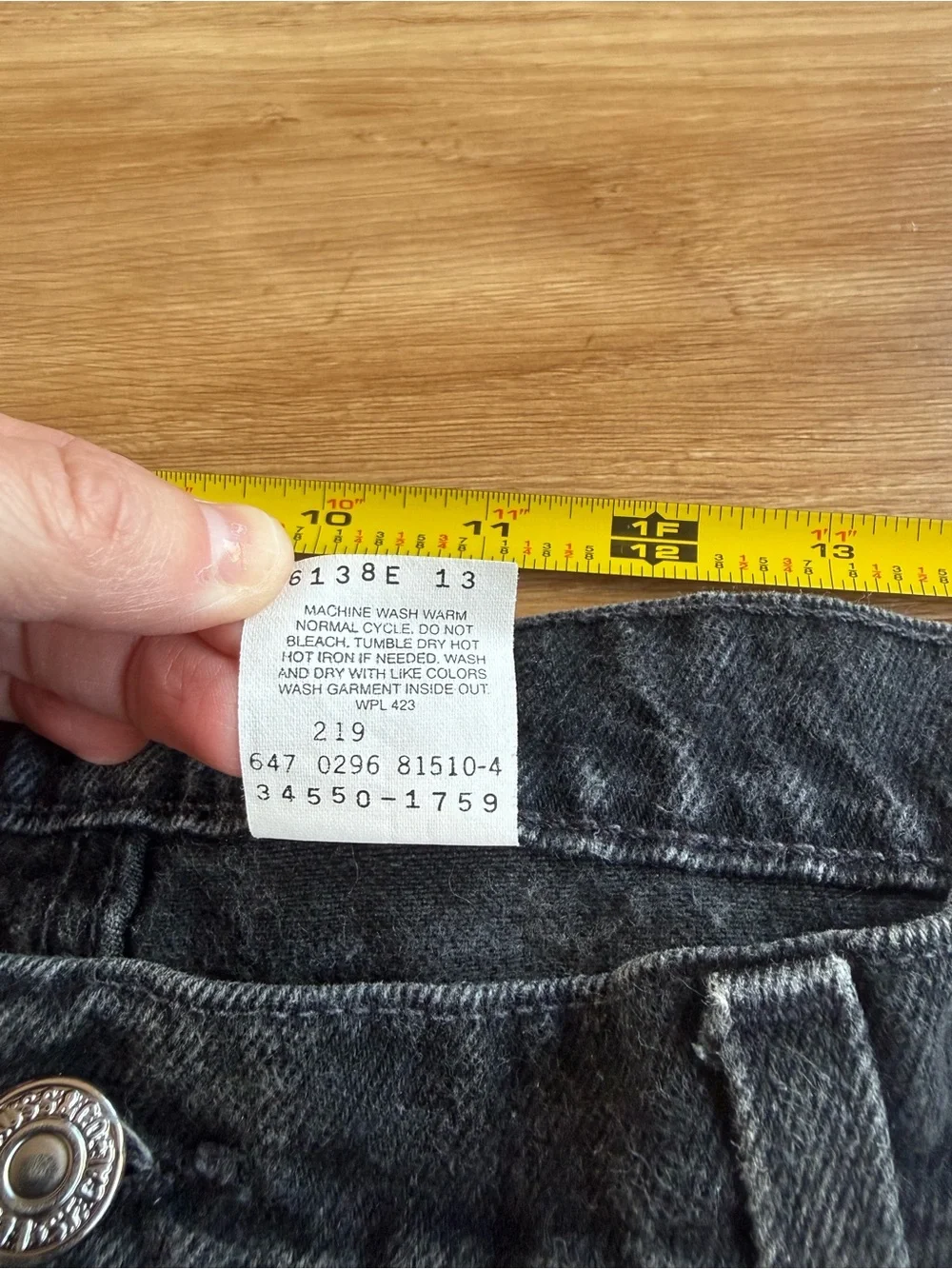 Vintage Orange Tab Levi’s Black 550 Denim Shorts Size 40
